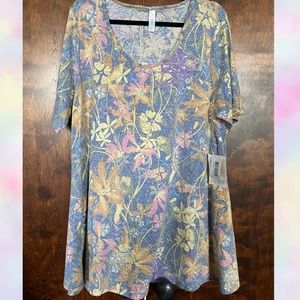 BRAND NEW with Tags LuLaRoe Perfect T, 2X